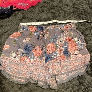 Angie Floral lounge Shorts